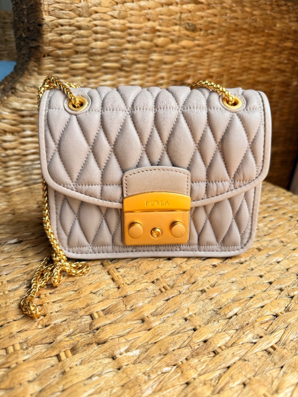 FURLA Quilted Metropolis Crossbody